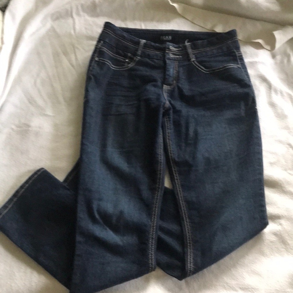 Size 6 Jeans Bling with stretch